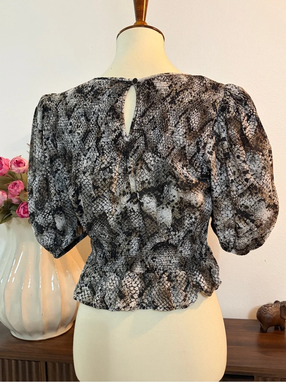 Free People | Snakeskin Puff Peplum Top | Size Small